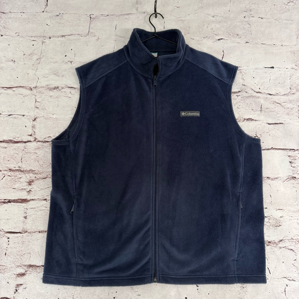 Columbia Men’s Fleece Vest - Size XL